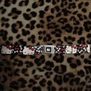 HELLO KITTY BUCKLE BELT